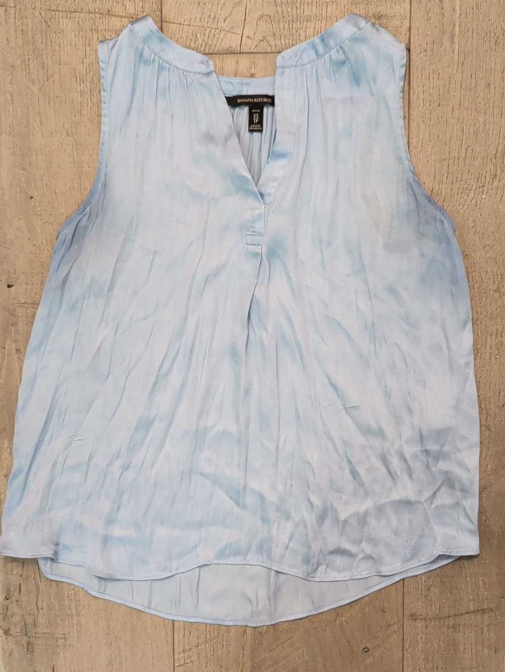 Banana Republic Silk Blue Sleeveless Split-Neck Camisole Size XS